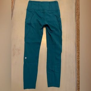 Lululemon workout leggings